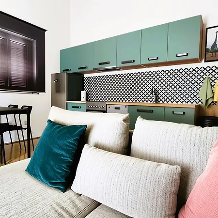 Panorama Retreat By The Sea -